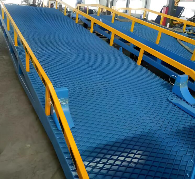 长征镇移动式液压登车桥